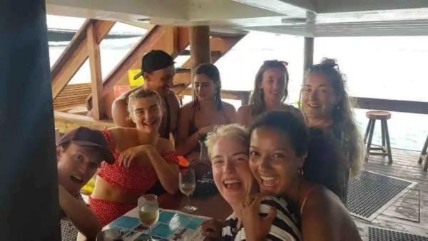 Villa Mana Lagoon Backpackers Exterior foto